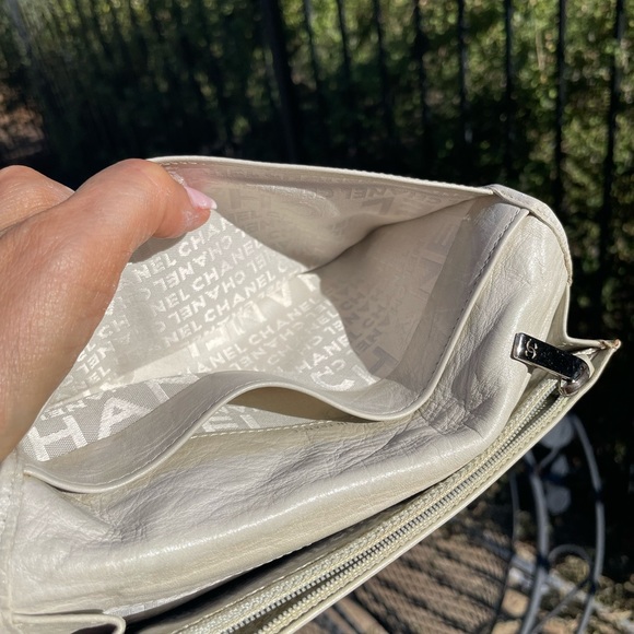 Chanel Cambon wallet - Picture 2 of 9